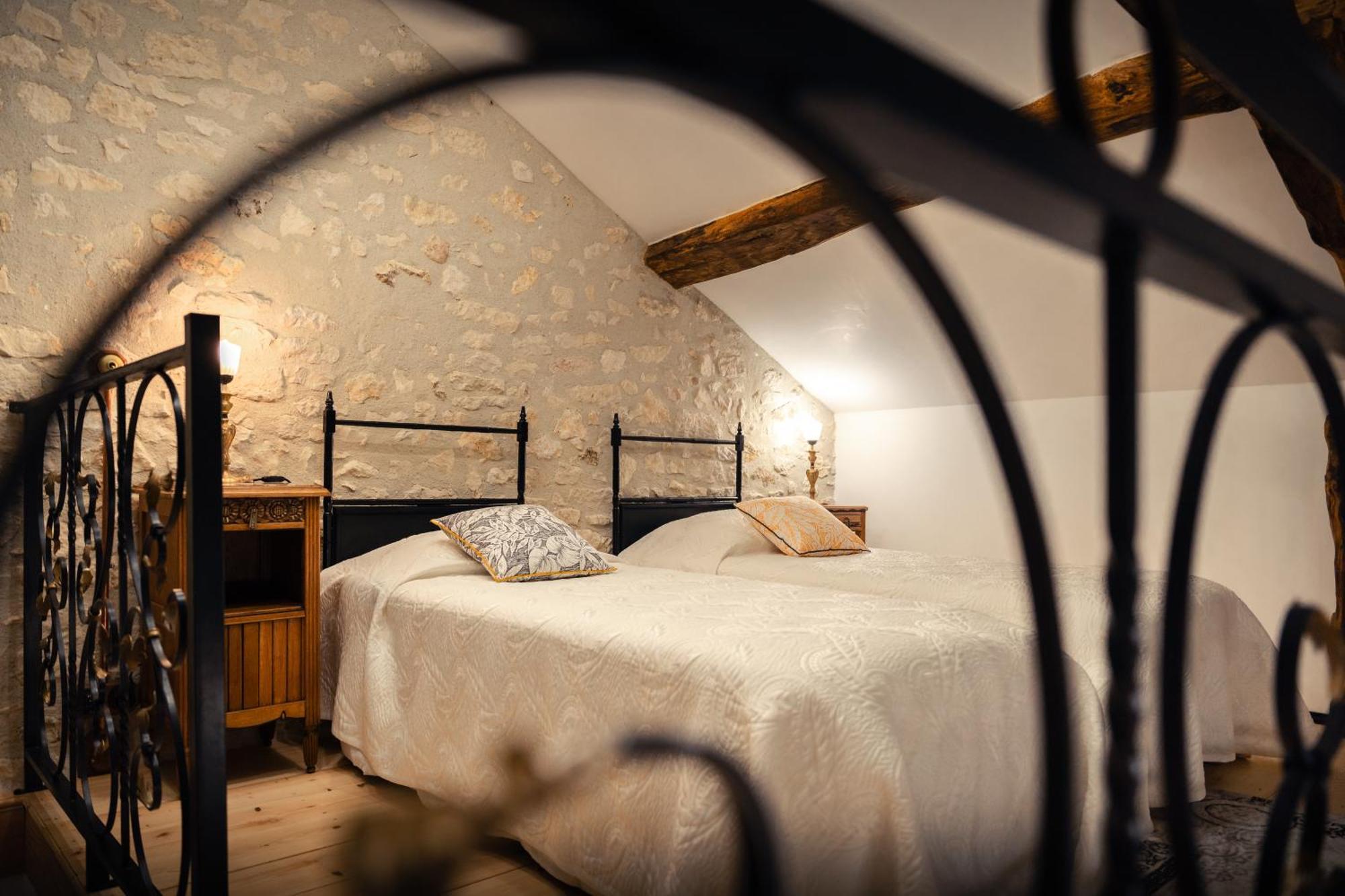 Ets Capmasil - Chambre 1920 Virac 外观 照片